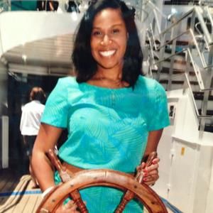 Meet your Posher, Ebony